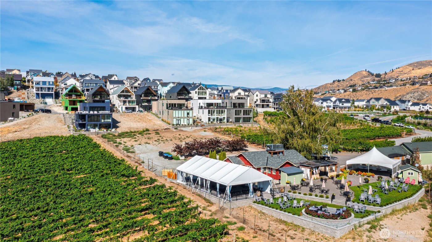 1307 Dragonfly Court , Chelan, WA 98816