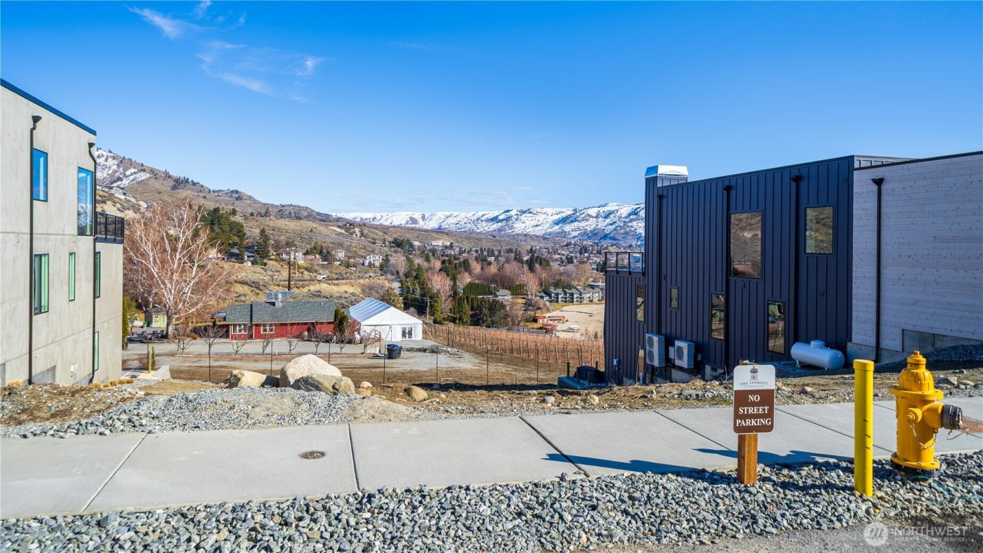 1307 Dragonfly Court , Chelan, WA 98816