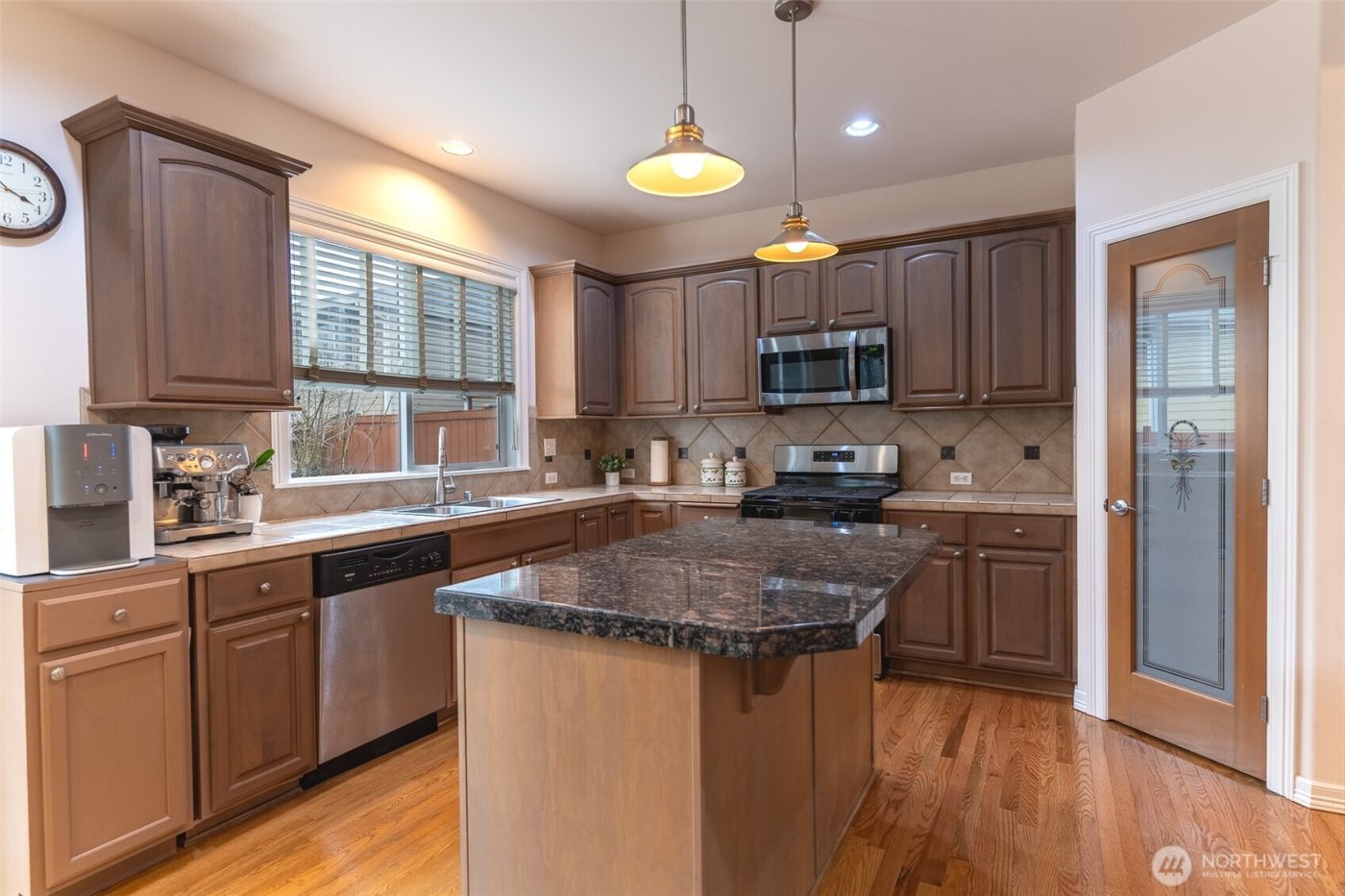 36010 11th Ave SW, Federal Way, WA 98023