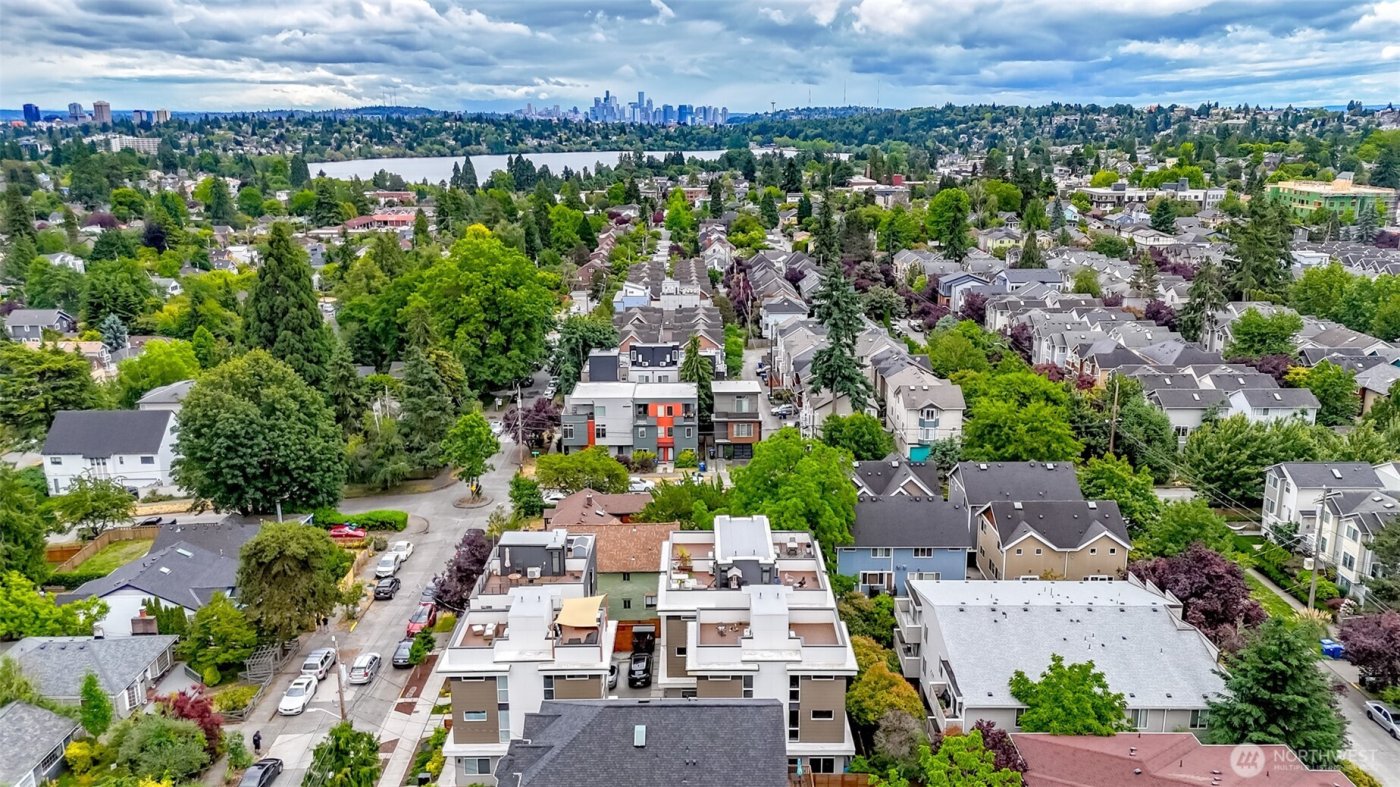 8811 Interlake Avenue N #A, Seattle, WA 98103