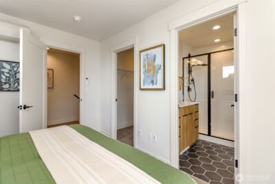 8811 Interlake Avenue N #A, Seattle, WA 98103 - Photo 14