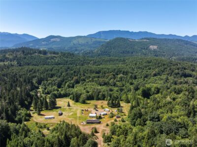 1048 Peters Road , Port Angeles, WA 98363