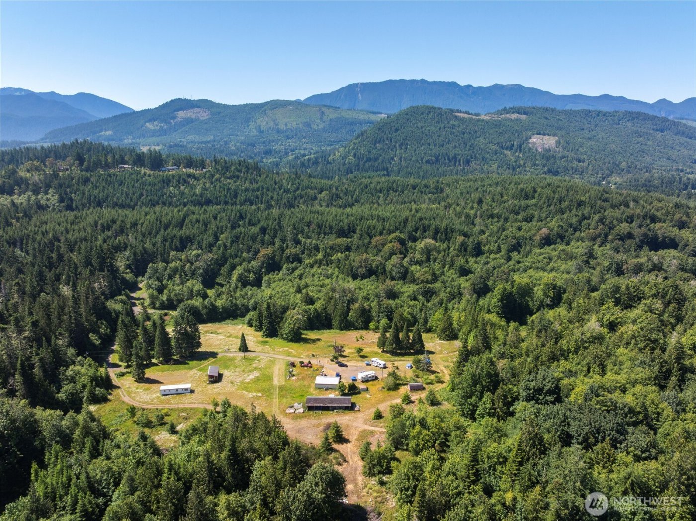 1048 Peters Road , Port Angeles, WA 98363