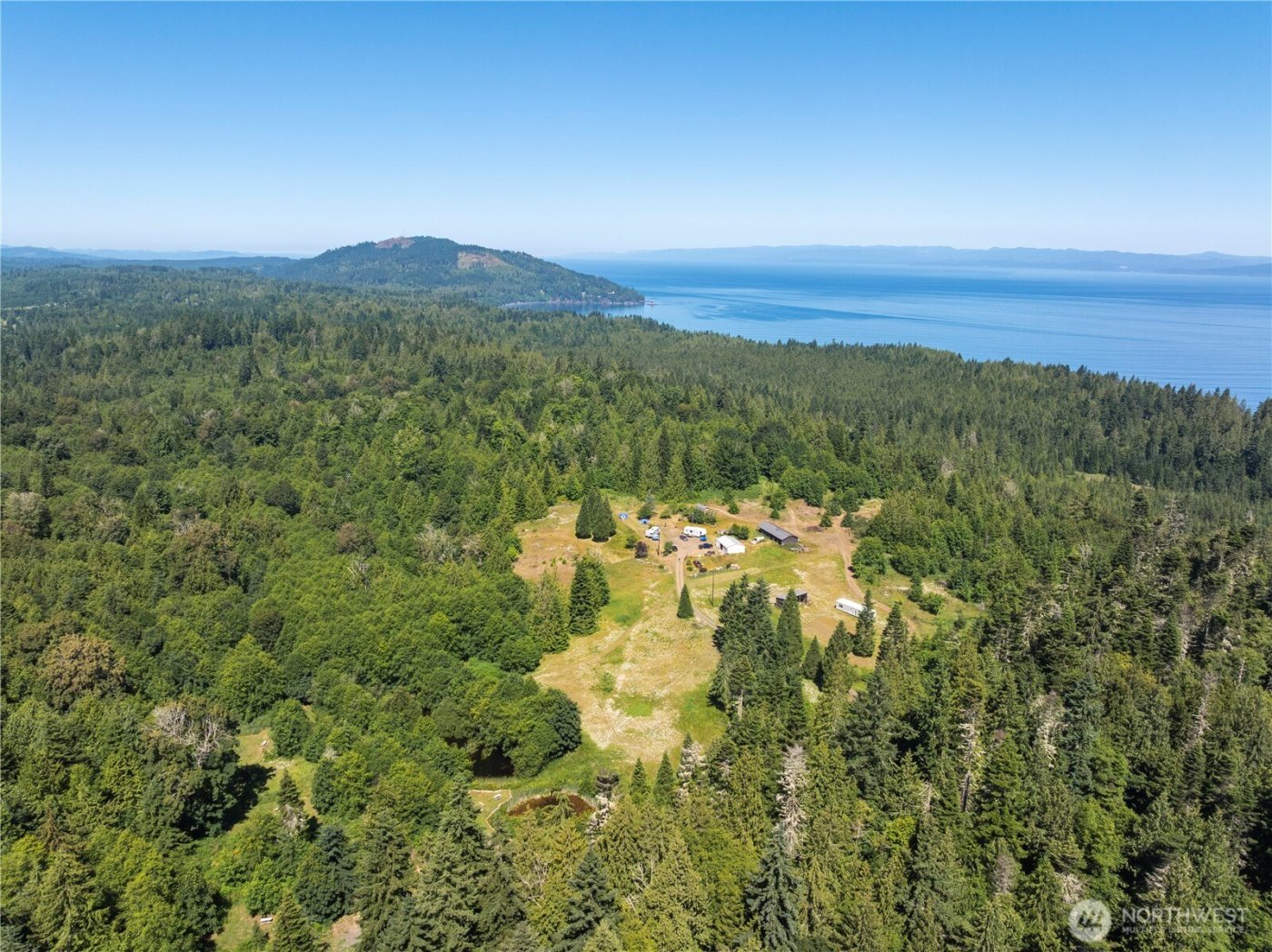 1048 Peters Road , Port Angeles, WA 98363