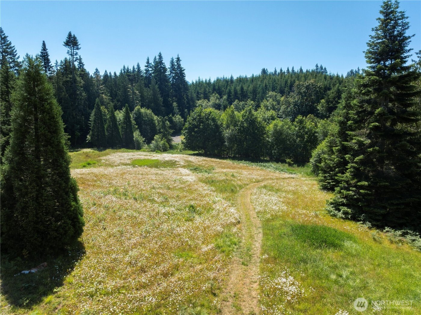 1048 Peters Road , Port Angeles, WA 98363