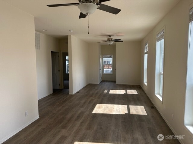 2101 S 324th Street #228, Federal Way, WA 98003