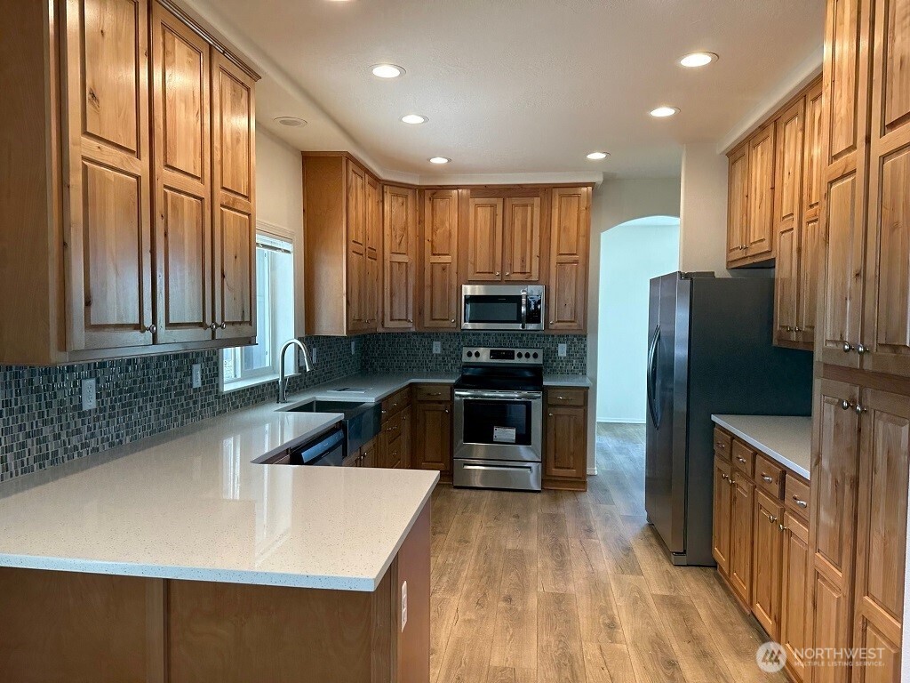 2101 S 324th Street #228, Federal Way, WA 98003