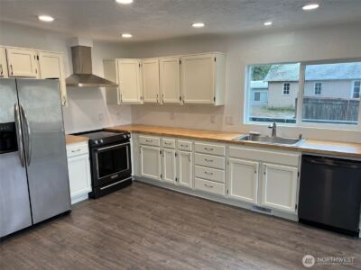 1663 Harrison Avenue SE, Port Orchard, WA 98366 - Photo 14