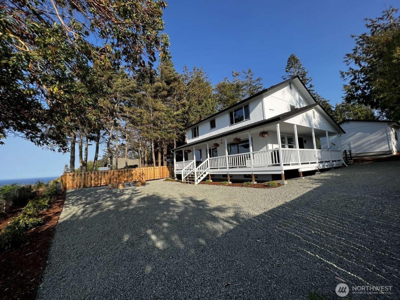 242 W Bluff Drive , Port Angeles, WA 98362