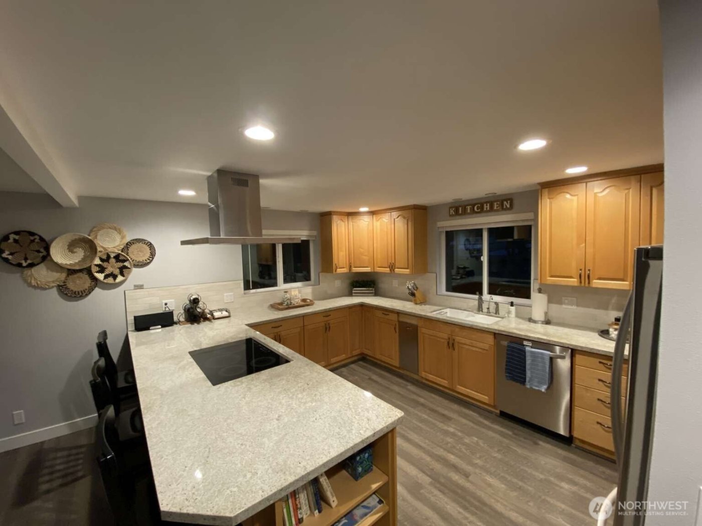 242 W Bluff Drive , Port Angeles, WA 98362