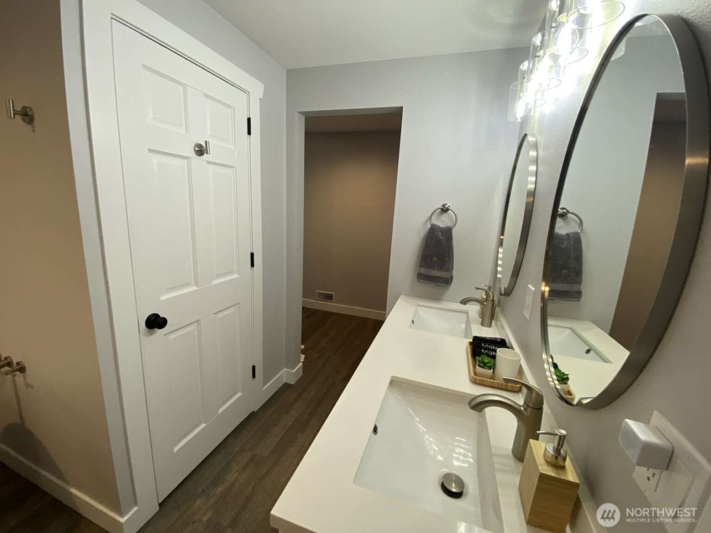 242 W Bluff Drive , Port Angeles, WA 98362