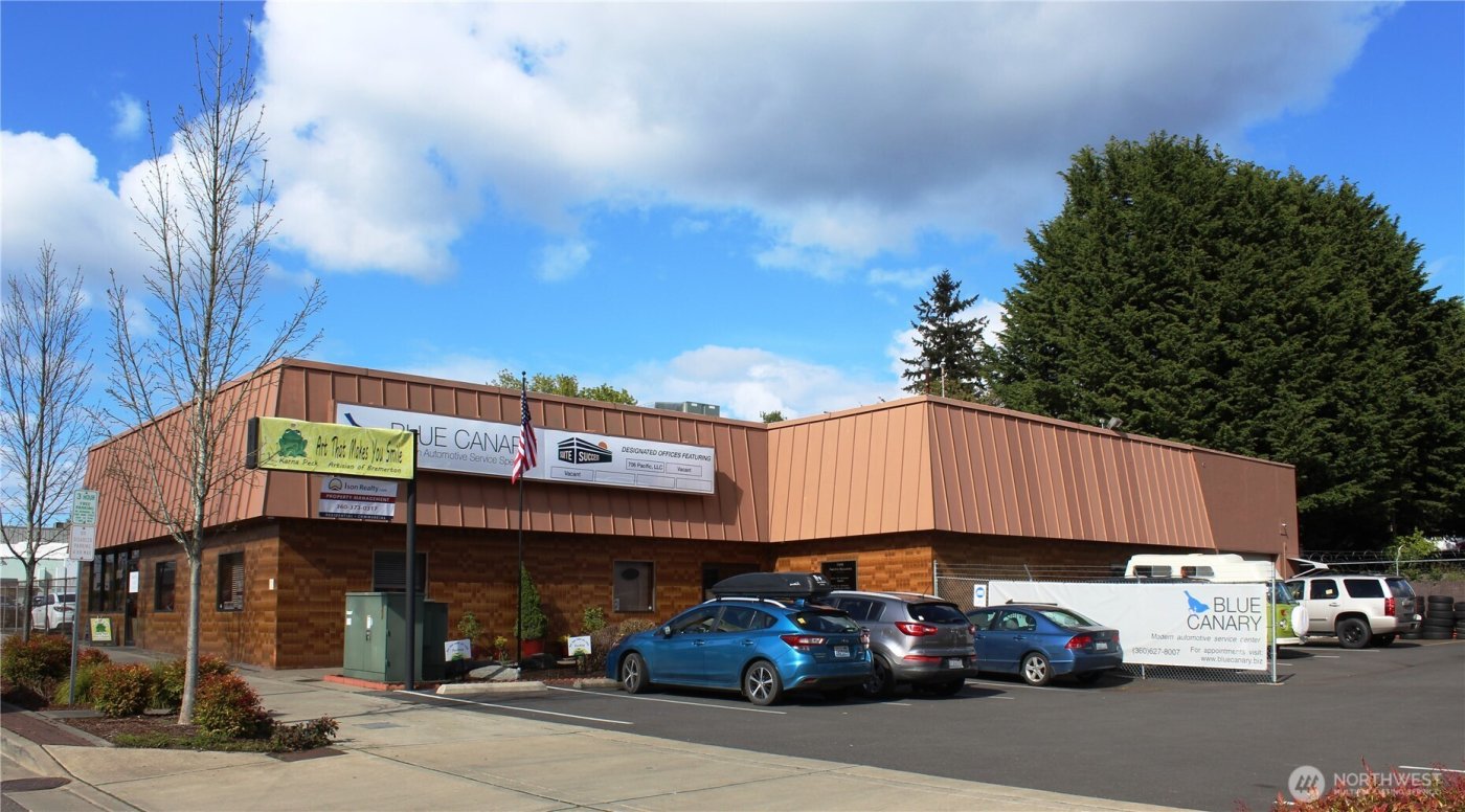 706 Pacific Avenue , Bremerton, WA 98337