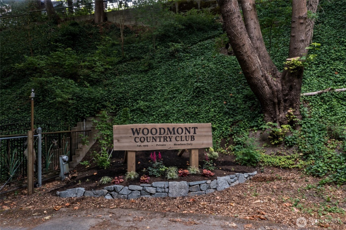 26409 7th Avenue S, Des Moines, WA 98198