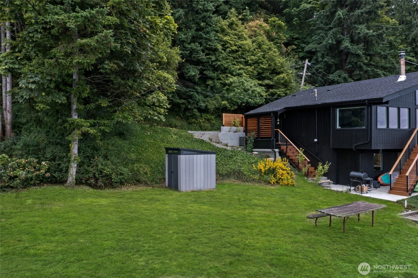 26409 7th Avenue S, Des Moines, WA 98198