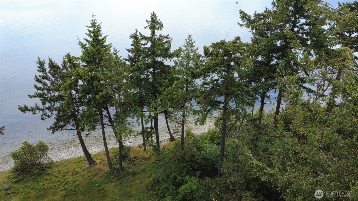 17 W Gedney Way , Hat Island, WA 98206