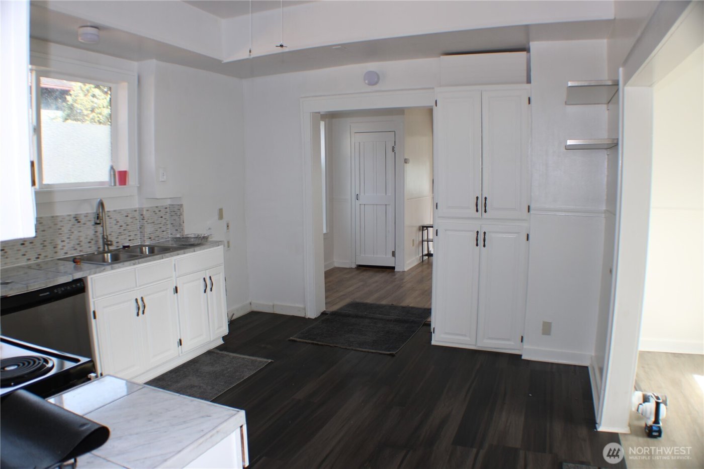 1224 4th St , Cosmopolis, WA 98537