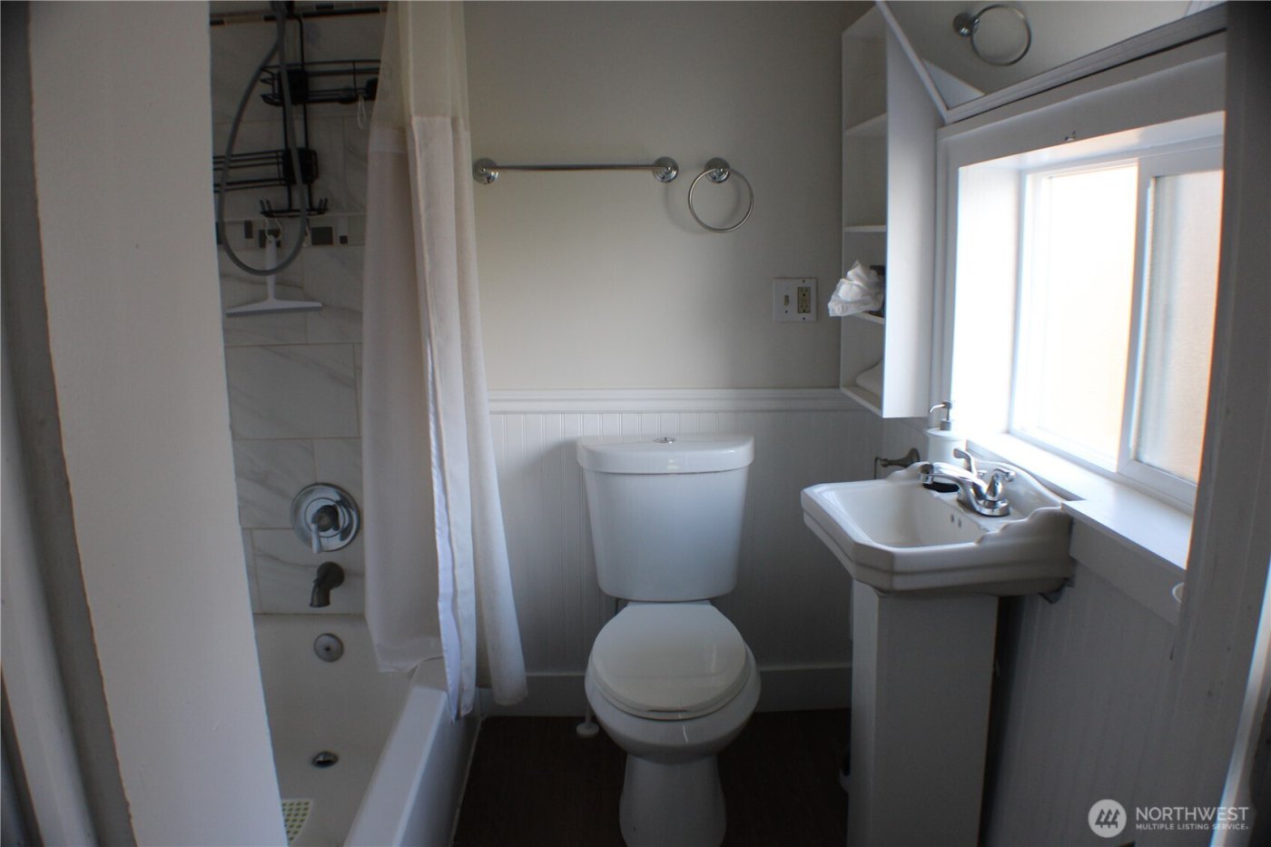 1224 4th St , Cosmopolis, WA 98537