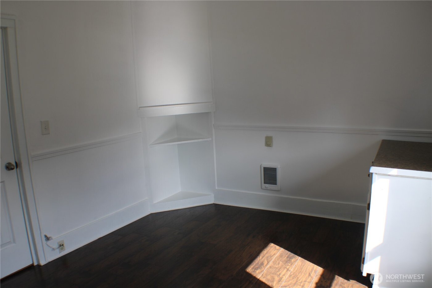 1224 4th St , Cosmopolis, WA 98537