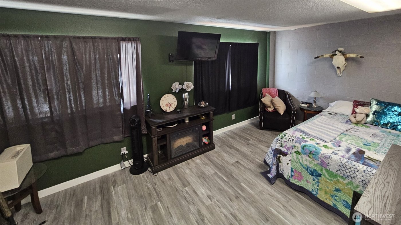 537 14th Avenue , Longview, WA 98632