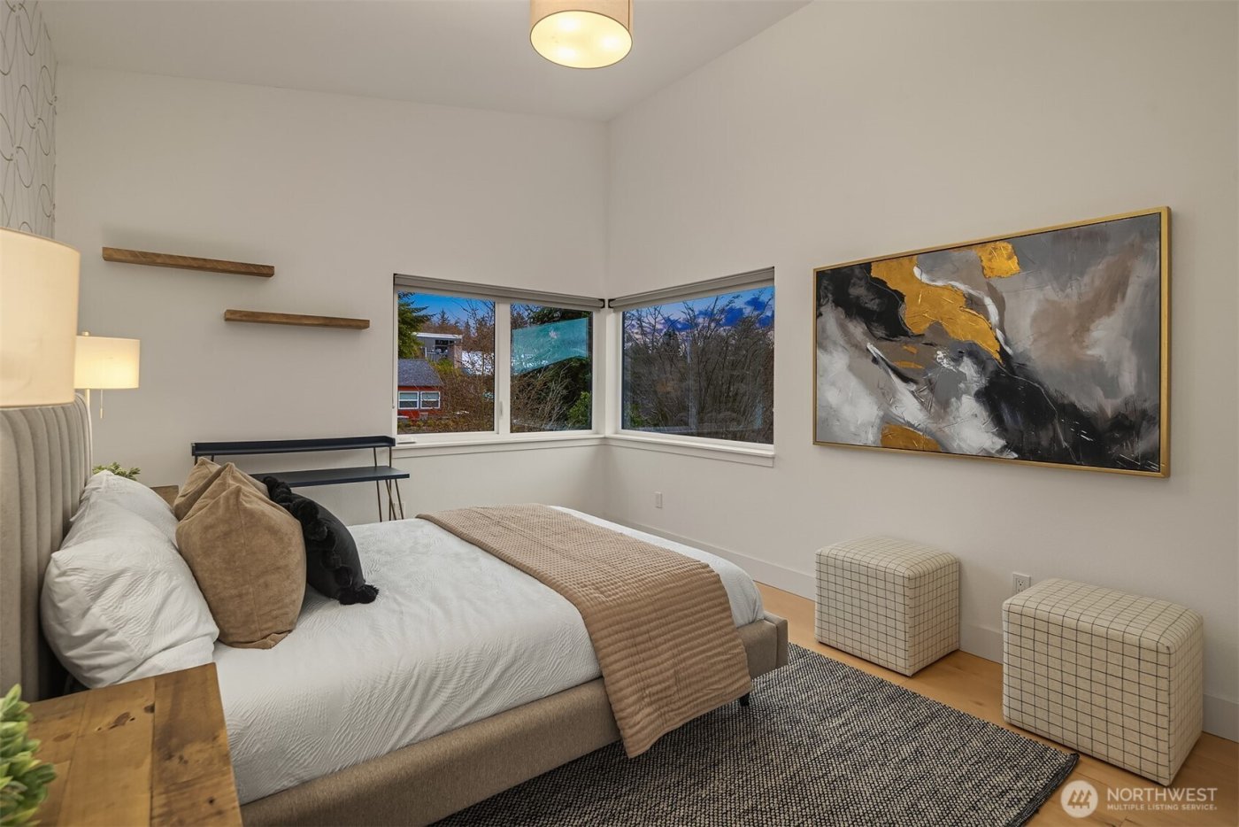 2521 NW 92nd Street , Seattle, WA 98117-2832