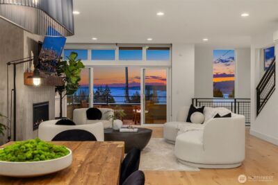 2521 NW 92nd Street , Seattle, WA 98117-2832 - Photo 4