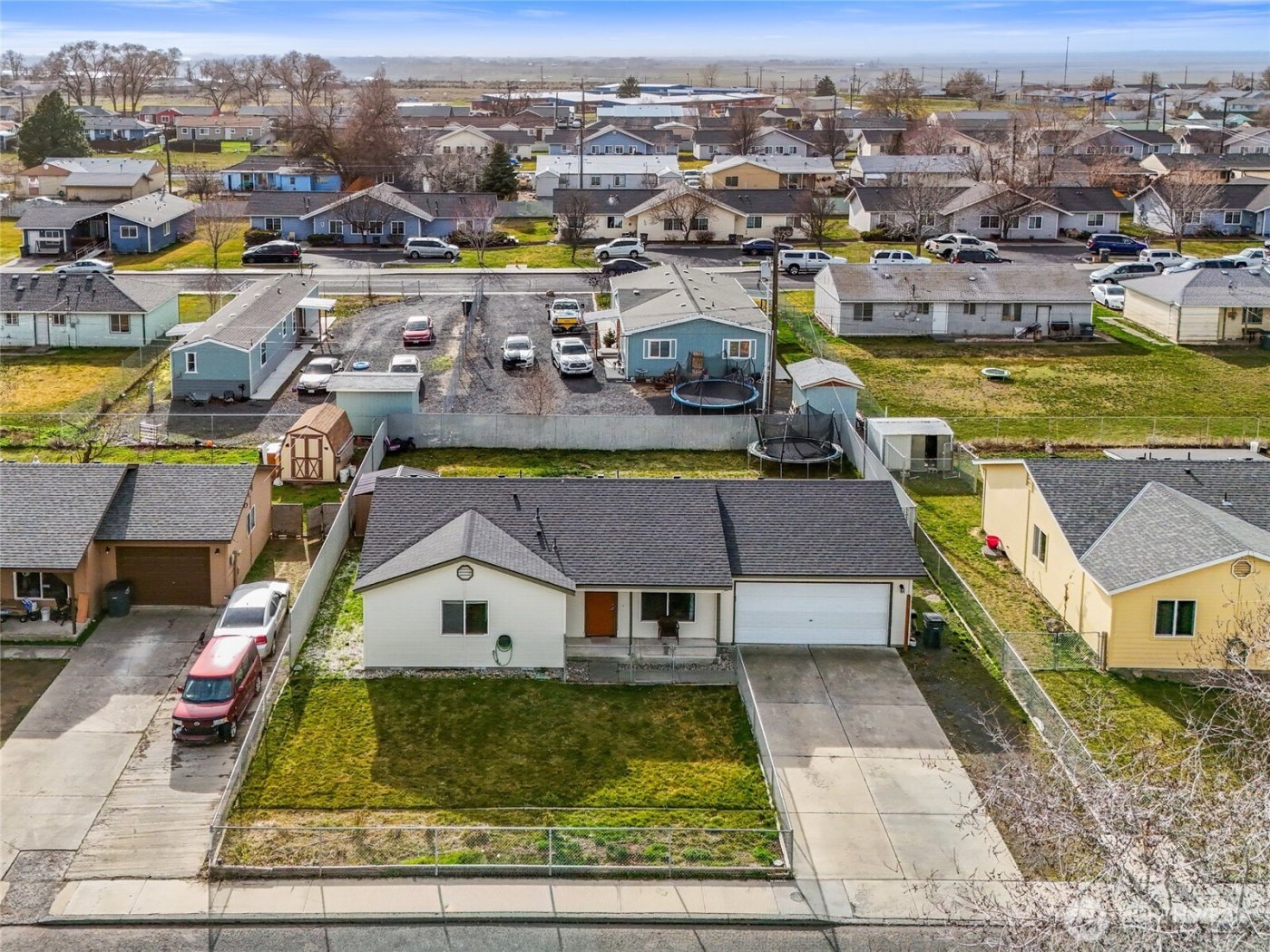1215 Lowry St , Moses Lake, WA 98837
