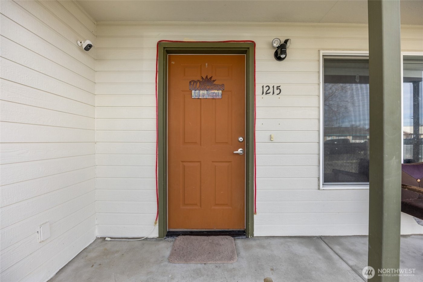 1215 Lowry St , Moses Lake, WA 98837