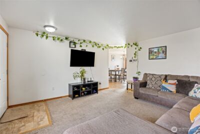 1215 Lowry St , Moses Lake, WA 98837 - Photo 8