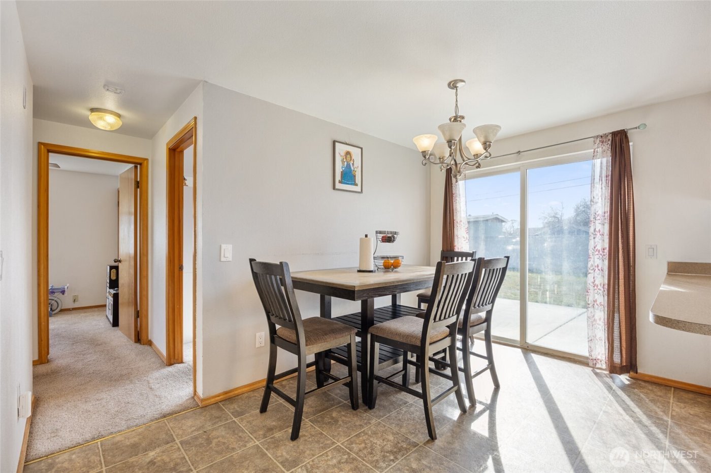 1215 Lowry St , Moses Lake, WA 98837