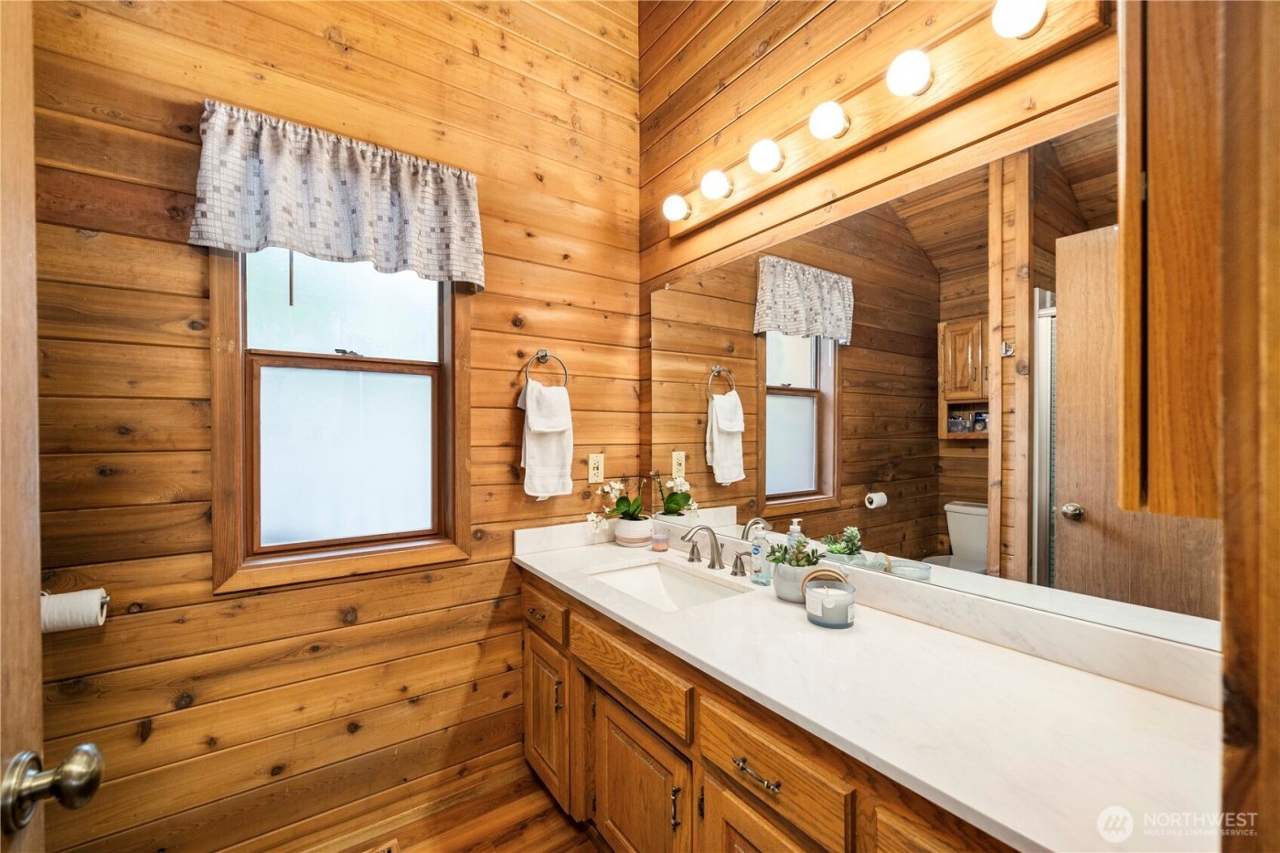 37902 278th Avenue SE, Enumclaw, WA 98022