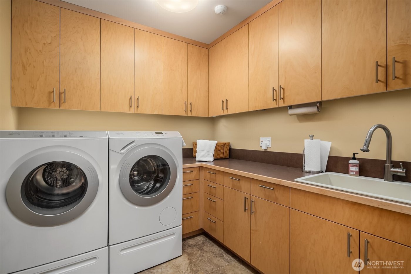 3653 Hart Road , Cle Elum, WA 98922-8332