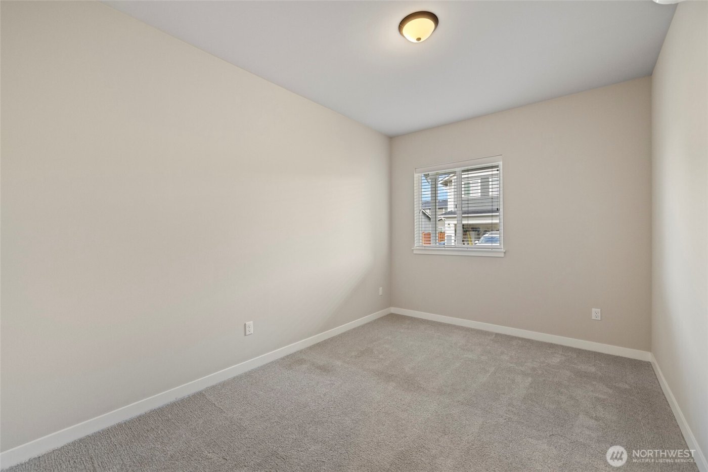 122 N Trail Road , Sedro Woolley, WA 98284