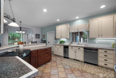 80 E Sea Breeze Lane , Shelton, WA 98584 - Photo 11