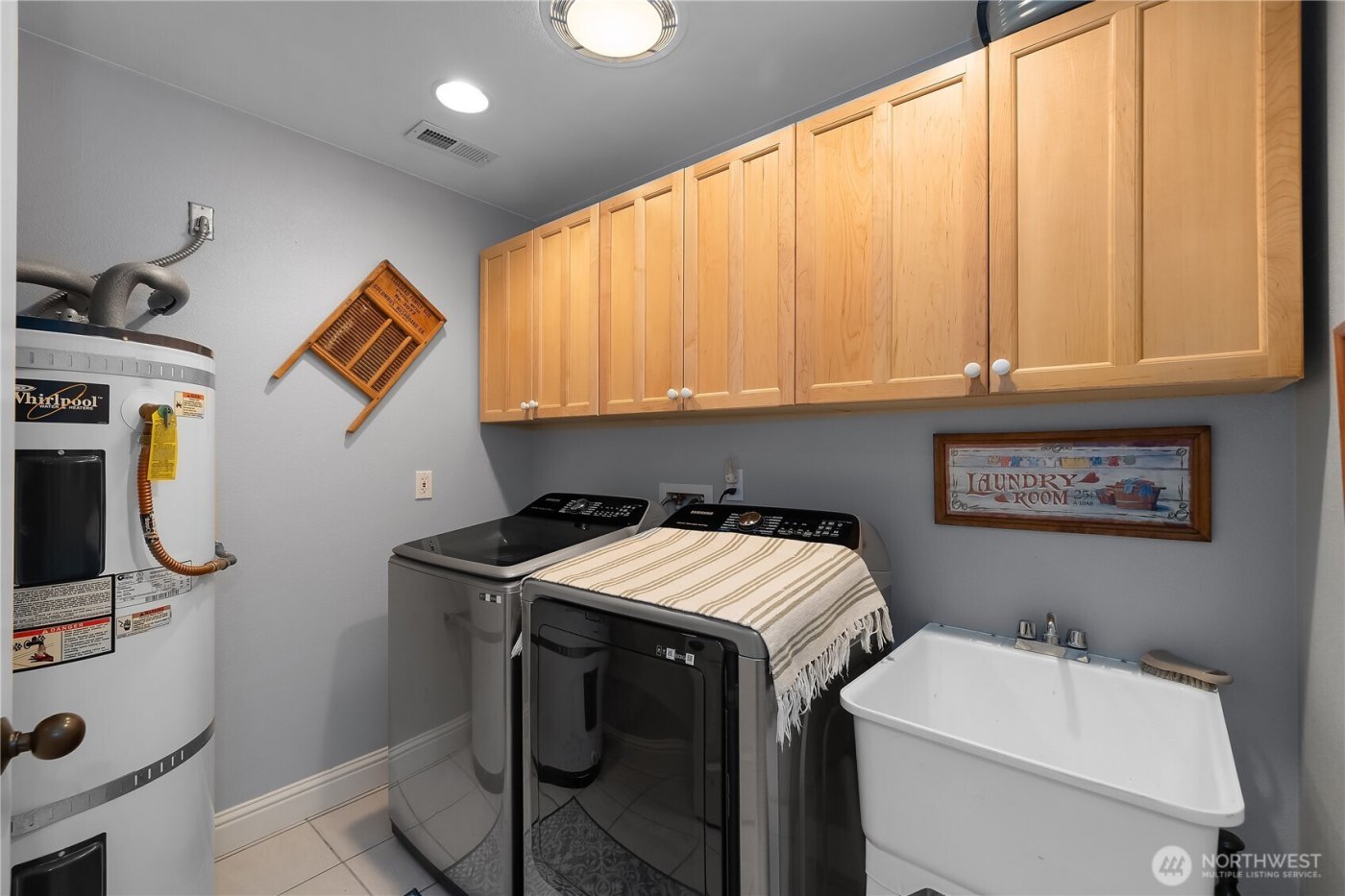 80 E Sea Breeze Lane , Shelton, WA 98584