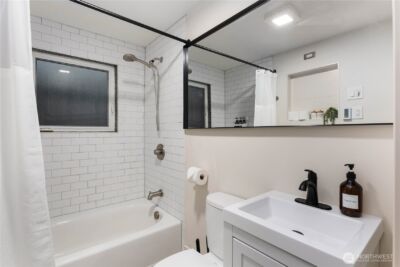 8731 13th Avenue NW, Seattle, WA 98117 - Photo 17