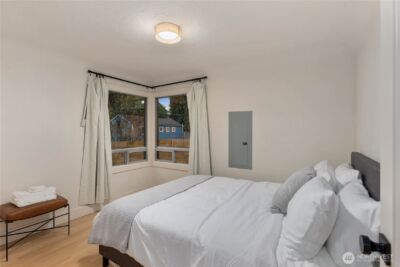 8731 13th Avenue NW, Seattle, WA 98117 - Photo 20