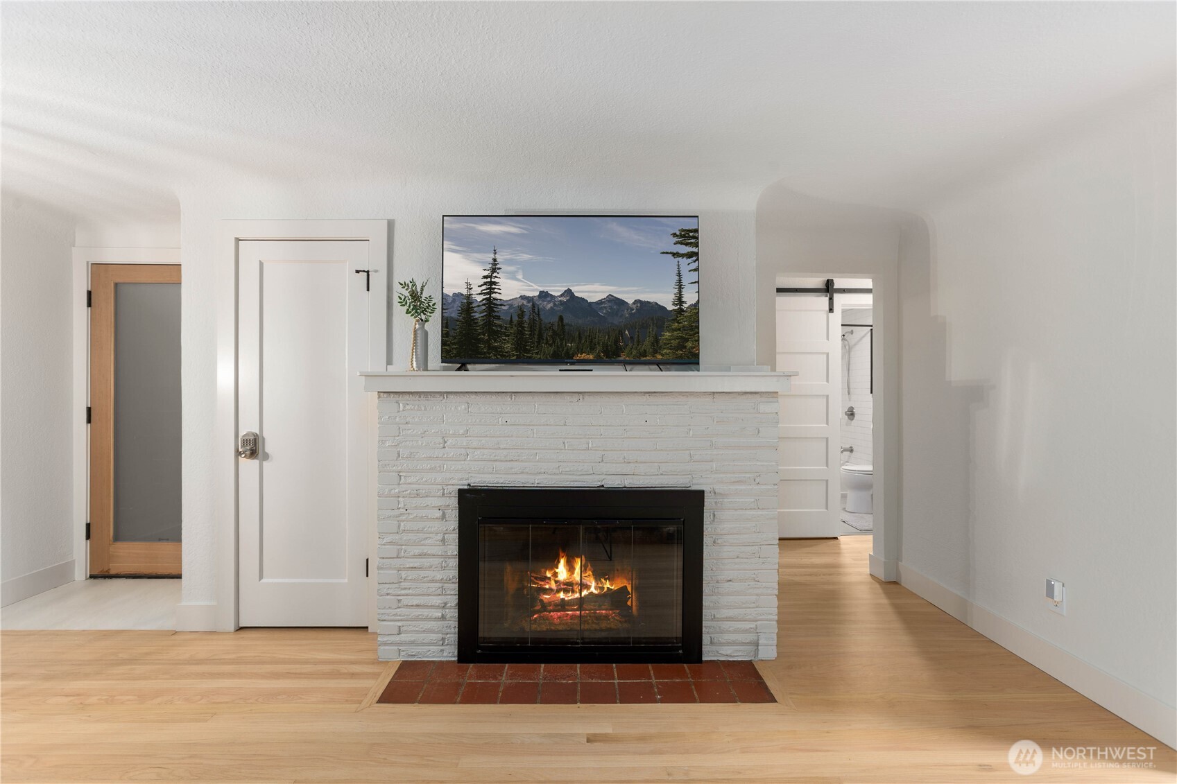 8731 13th Avenue NW, Seattle, WA 98117