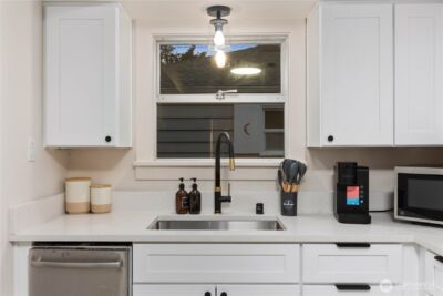 8731 13th Avenue NW, Seattle, WA 98117 - Photo 10