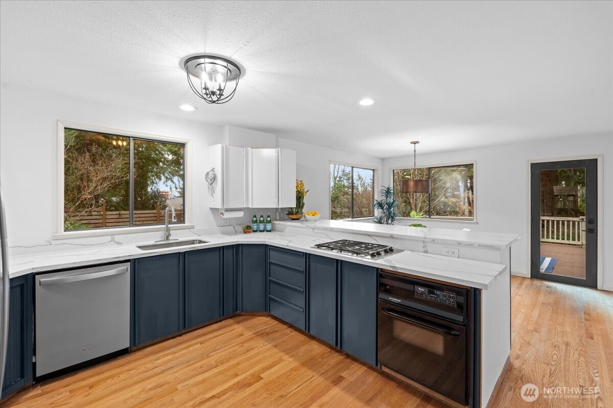 15457 256th Avenue SE, Issaquah, WA 98027