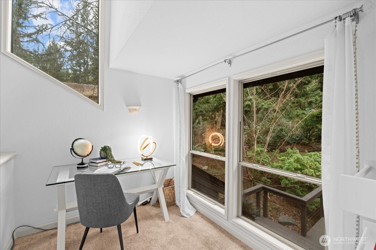 15457 256th Avenue SE, Issaquah, WA 98027