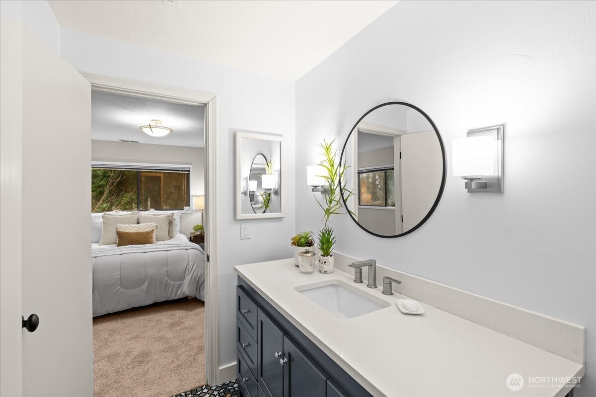 15457 256th Avenue SE, Issaquah, WA 98027