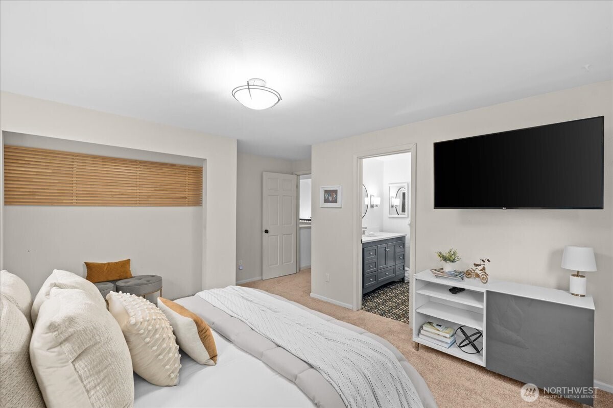 15457 256th Avenue SE, Issaquah, WA 98027