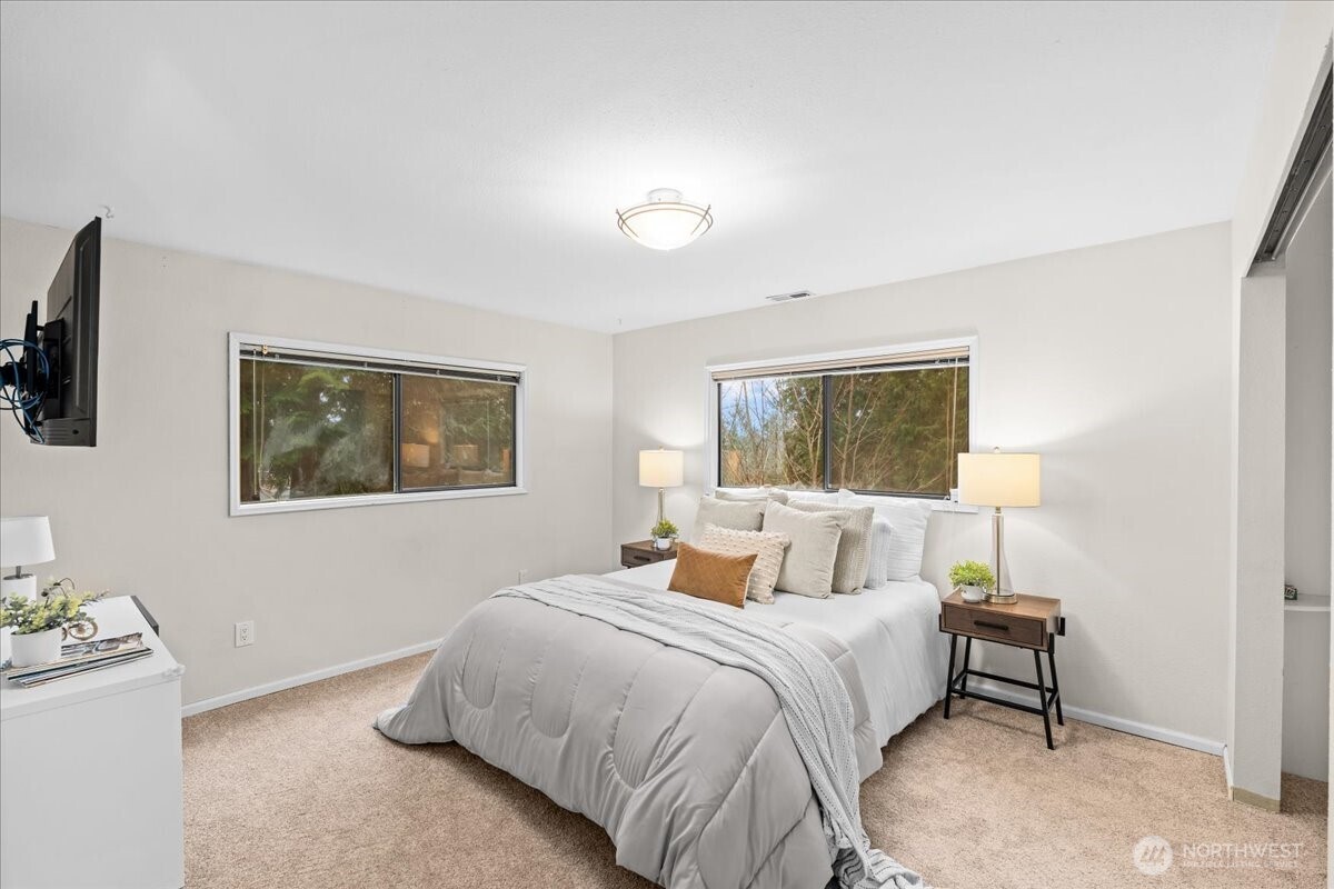 15457 256th Avenue SE, Issaquah, WA 98027