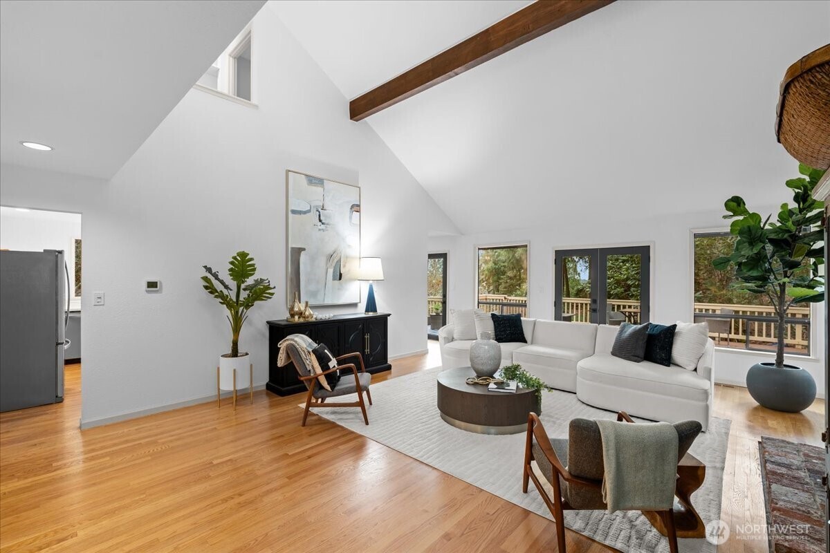 15457 256th Avenue SE, Issaquah, WA 98027