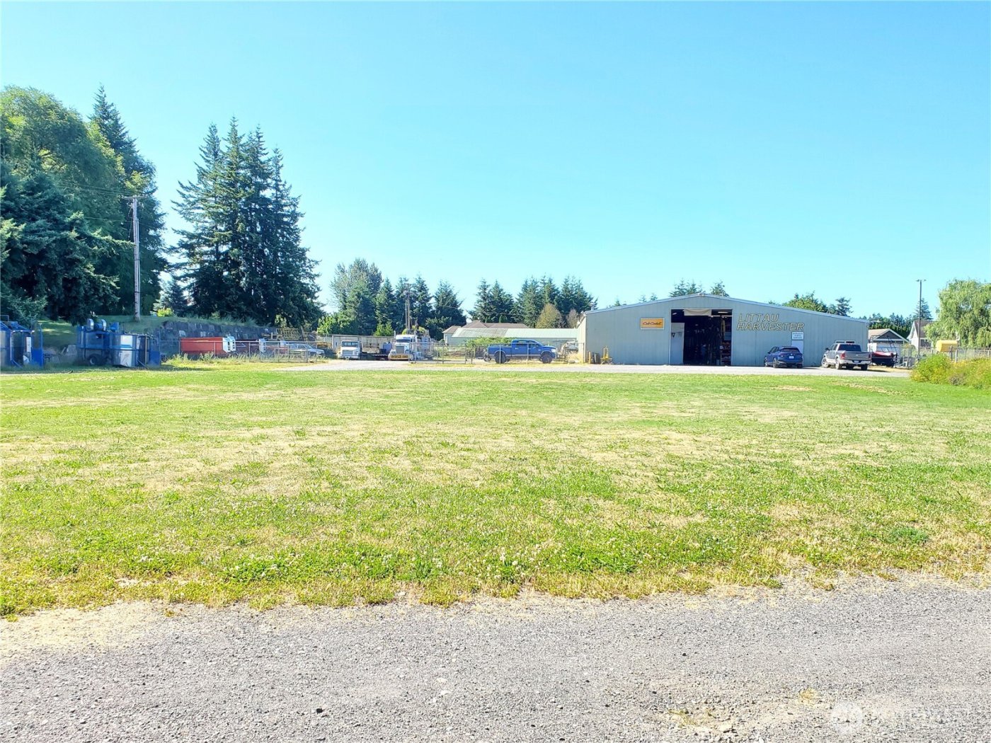 6881 E 5th Place , Lynden, WA 98264