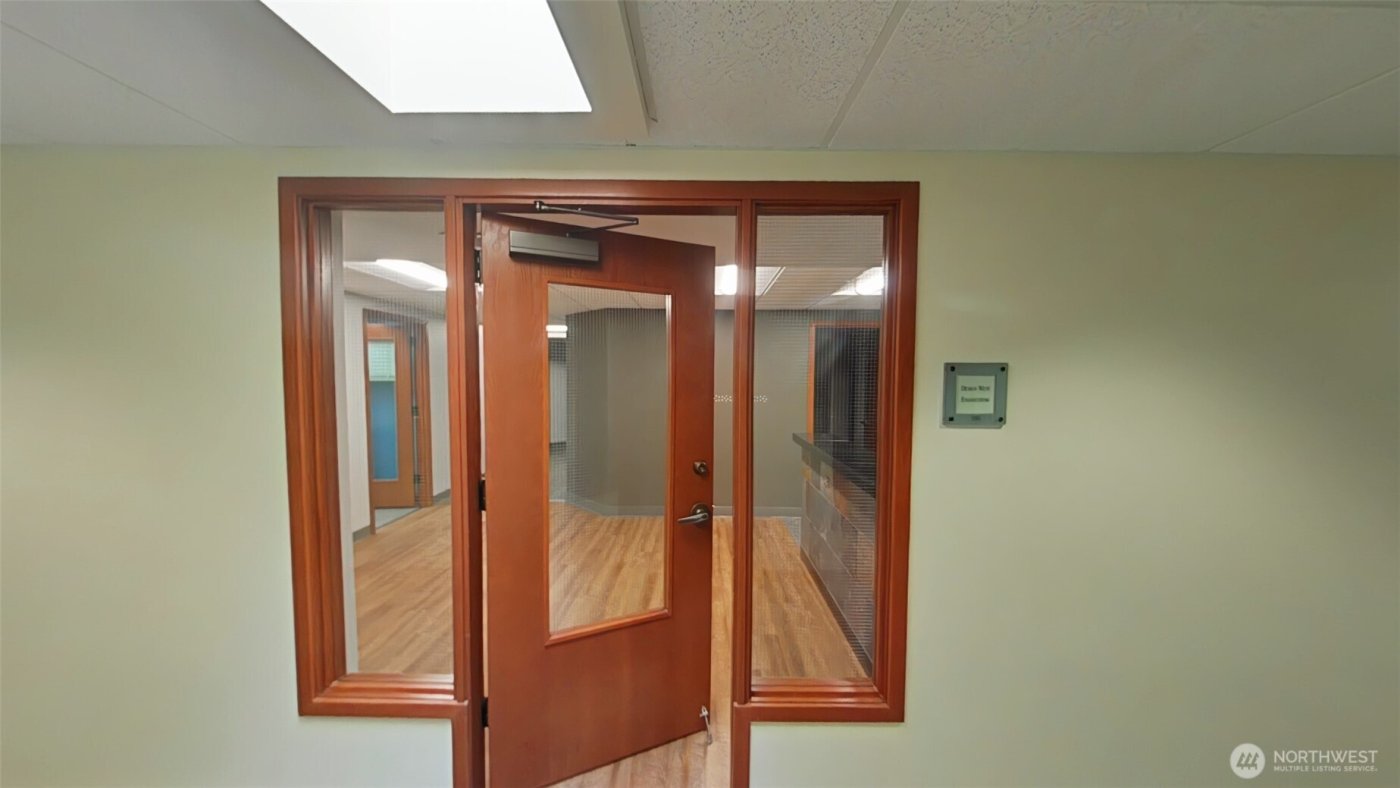 110 James Street #106, Edmonds, WA 98020