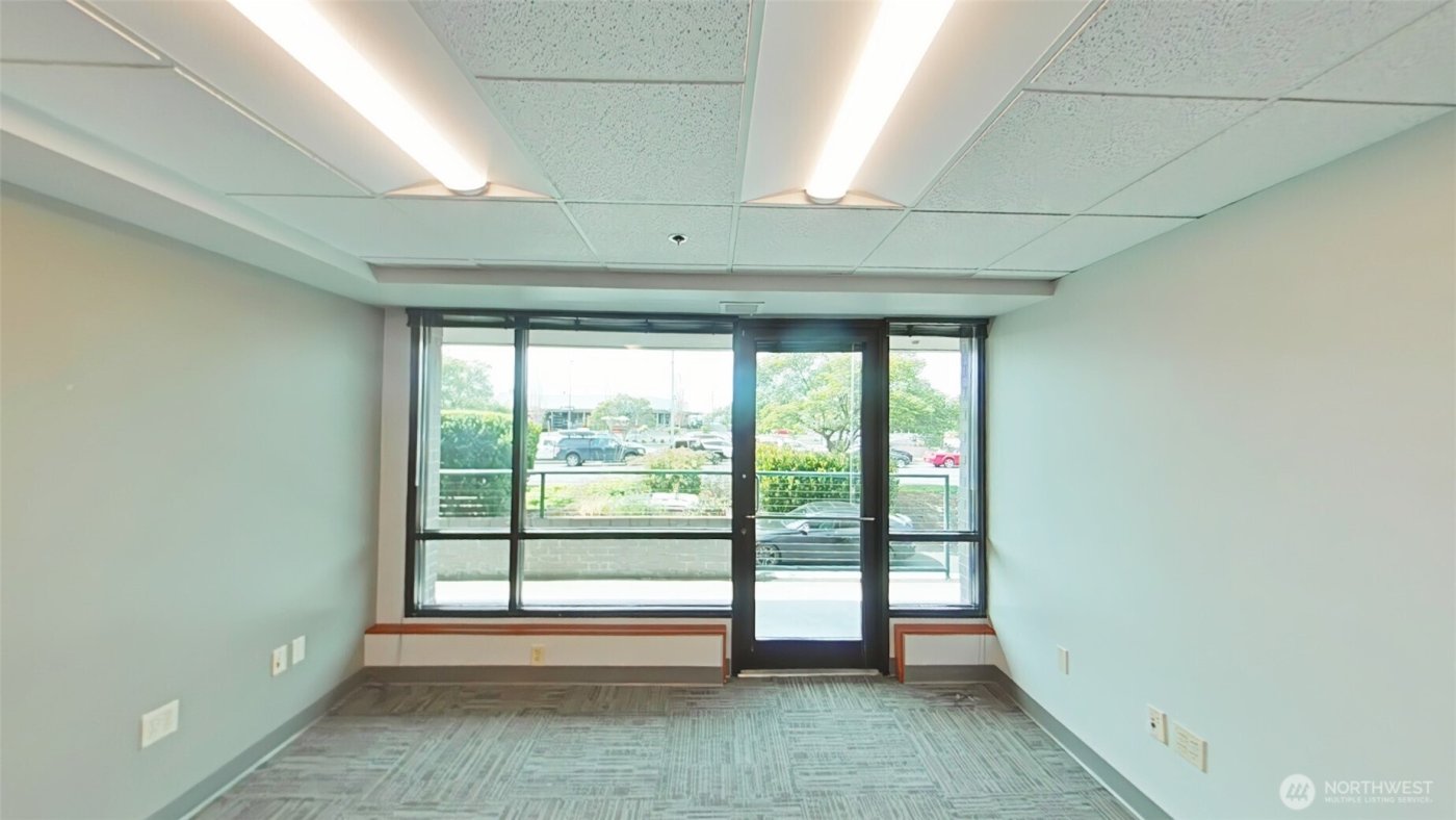 110 James Street #106, Edmonds, WA 98020