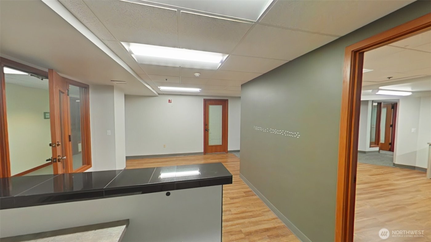 110 James Street #106, Edmonds, WA 98020