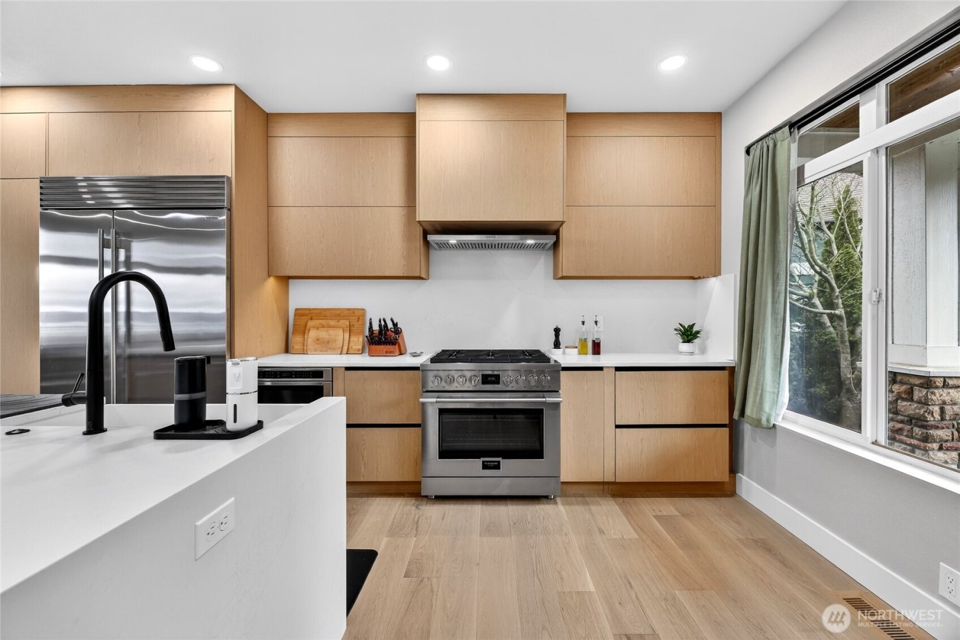 12235 15th Avenue SW, Burien, WA 98146