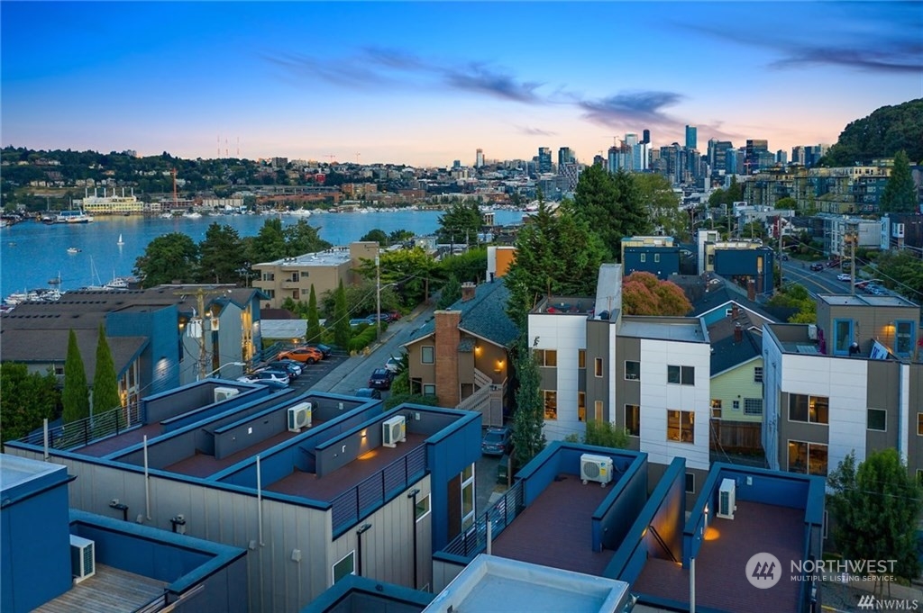 2408 Dexter Avenue N #B, Seattle, WA 98109